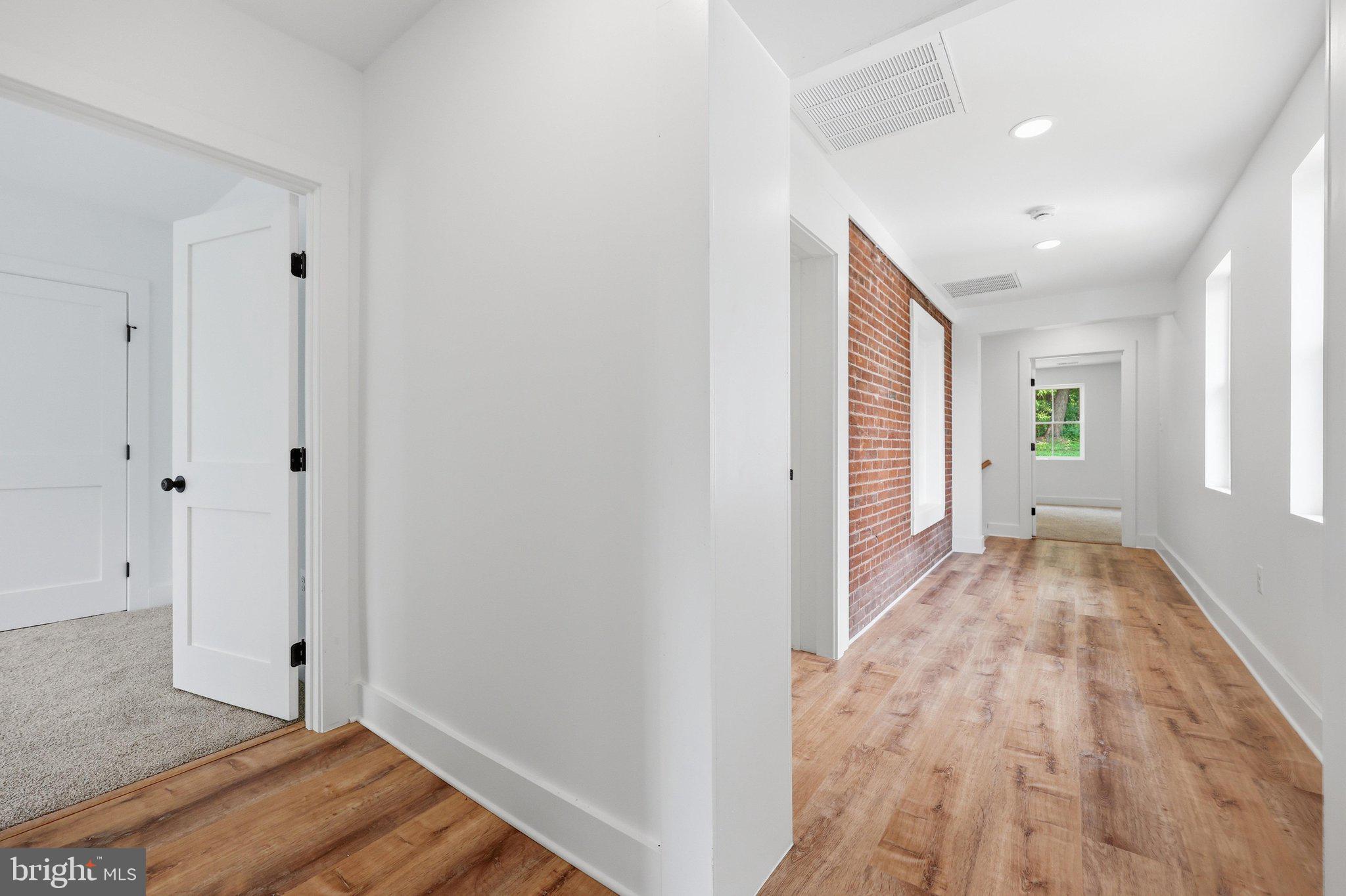 11523 Handboard Road Union Bridge, MD 21791 - Photo 30 of 48 Hallway
