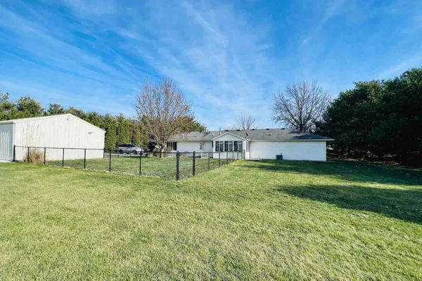 $239,999 | 17830 East 1600th Street, Bushnell, IL 61422