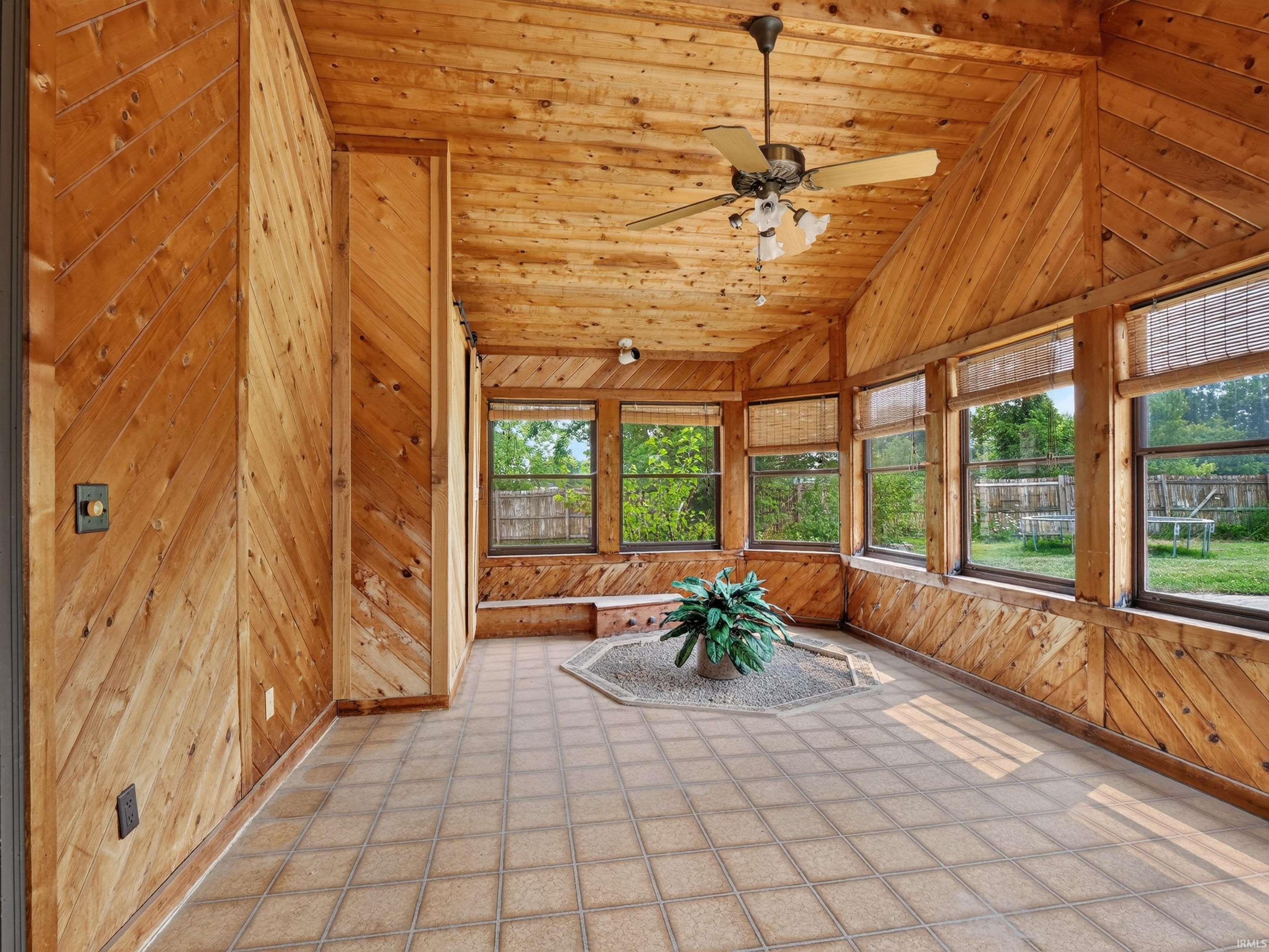 2014 Gump Road East Fort Wayne, IN 46845 - Photo 23 of 32 Gallery Image 23