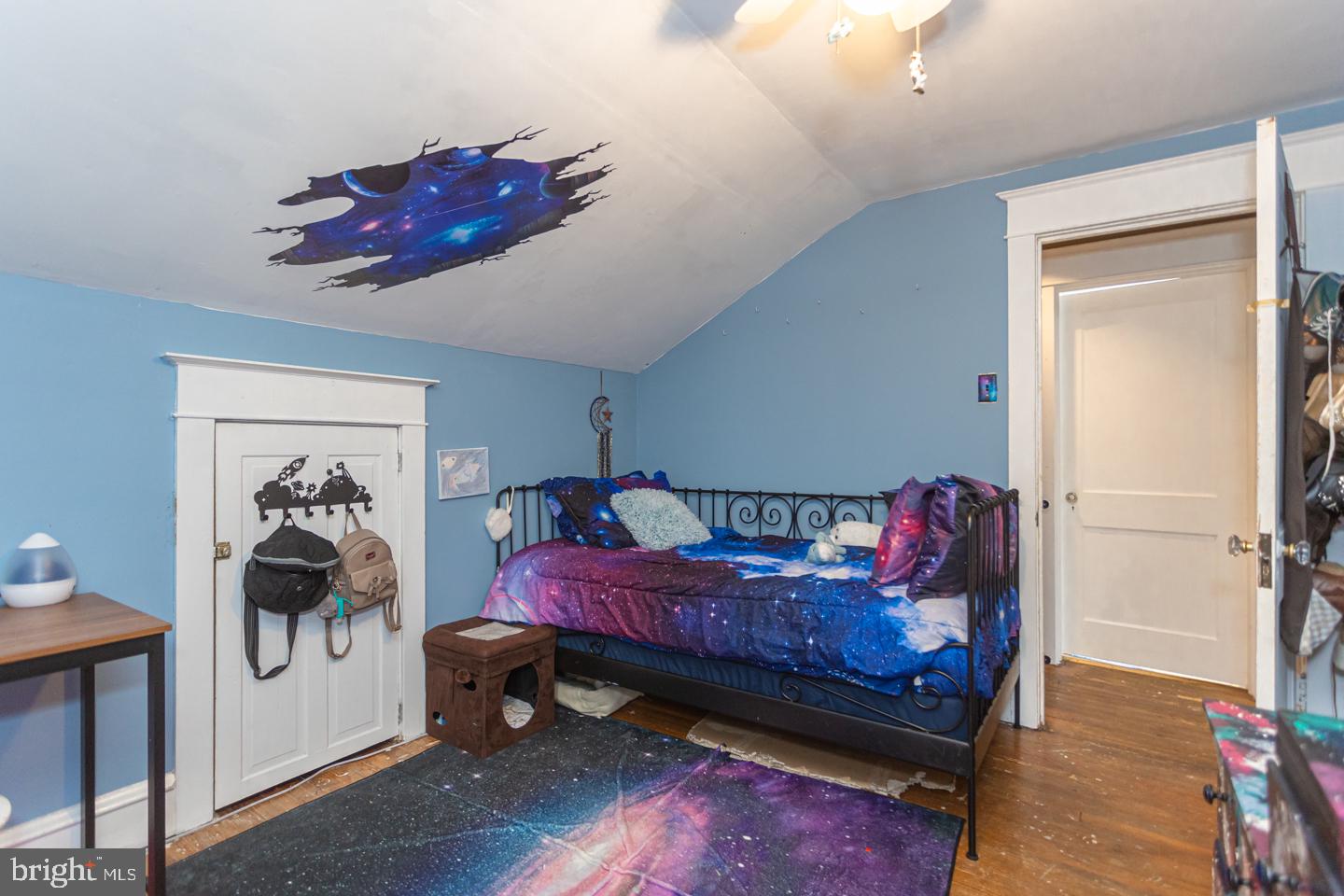 877 Edge Hill Road Glenside, PA 19038 - Photo 18 of 25 Upstairs 2nd BR
