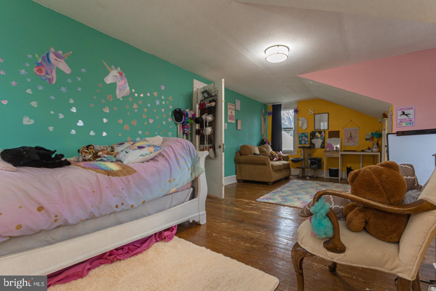 877 Edge Hill Road Glenside, PA 19038 - Photo 19 of 25 Upstairs Main BR