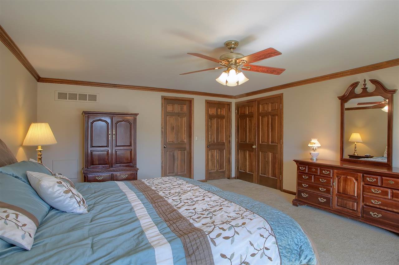 2614 Lambeth Park Rochester, MI 48306 - Photo 19 of 32 Master Bedroom 2nd View