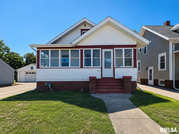 $64,900 | 1247 Willard Street, Galesburg, IL 61401