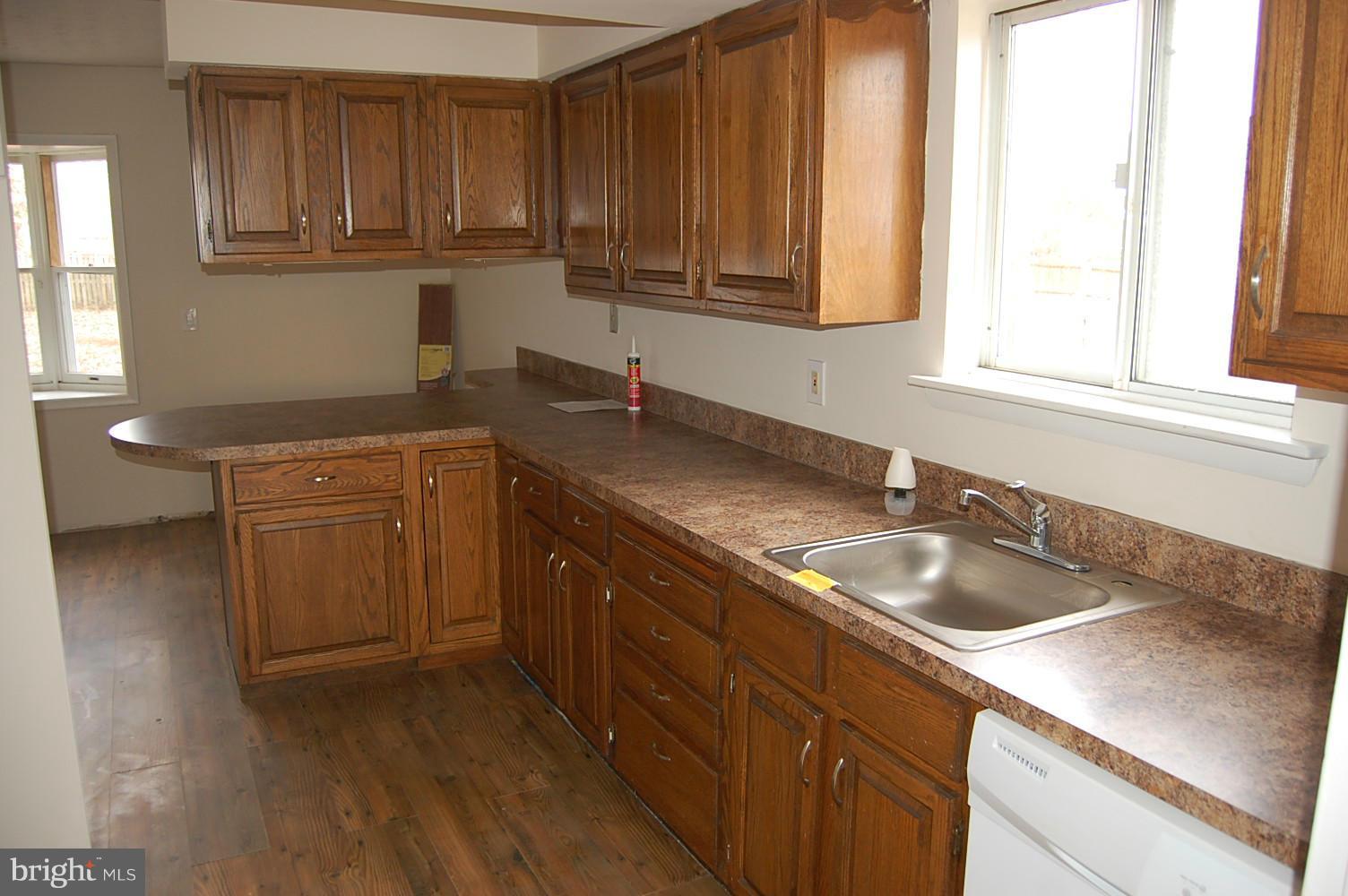 450 Community Road Severna Park, MD 21146 - Photo 5 of 16 Kitchen