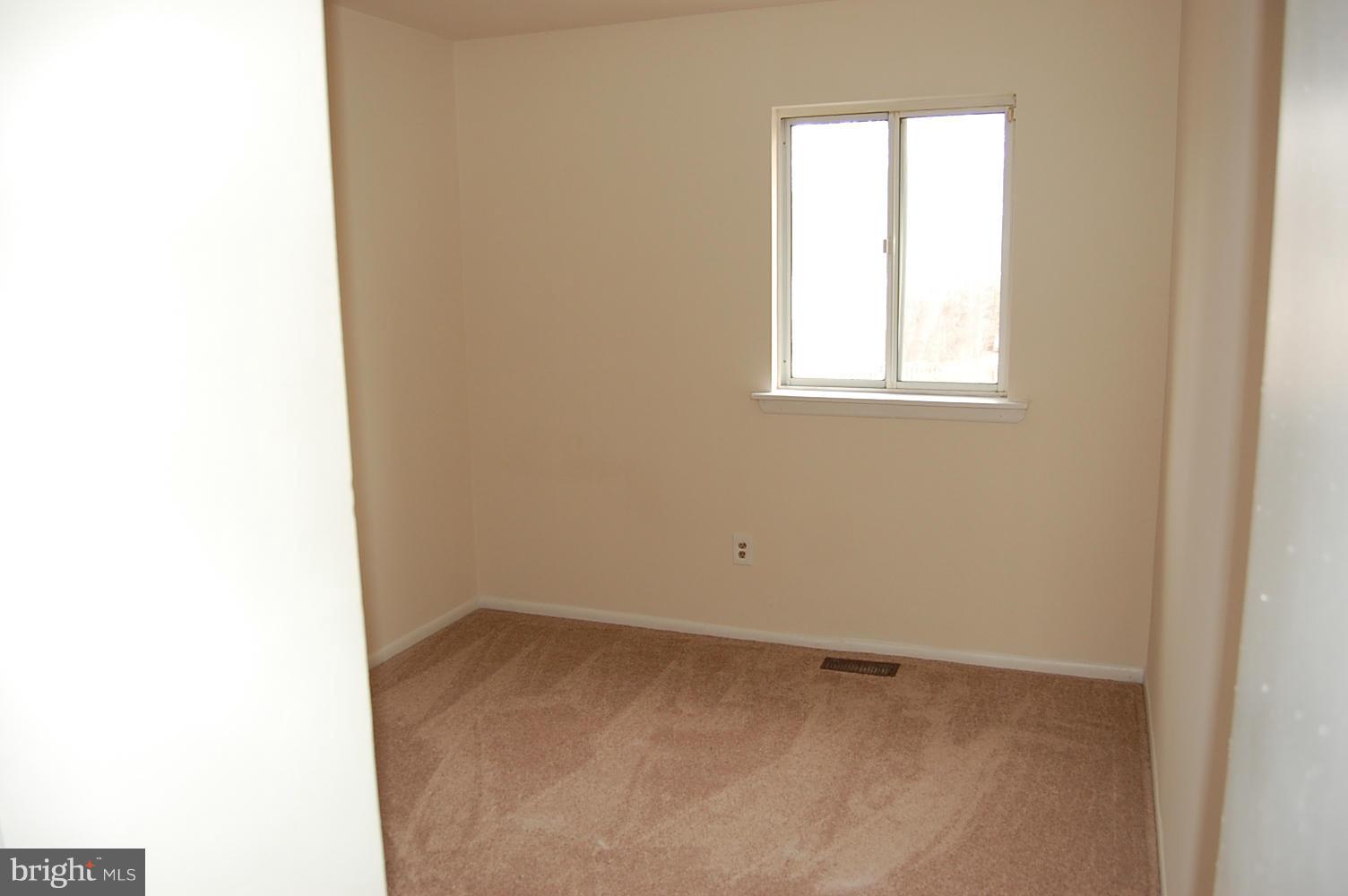 450 Community Road Severna Park, MD 21146 - Photo 8 of 16 Bedroom