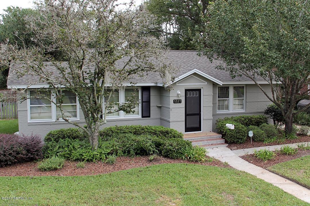 1327 Pinetree Road Jacksonville, FL 32207 - Photo 1 of 17 IMG_6000