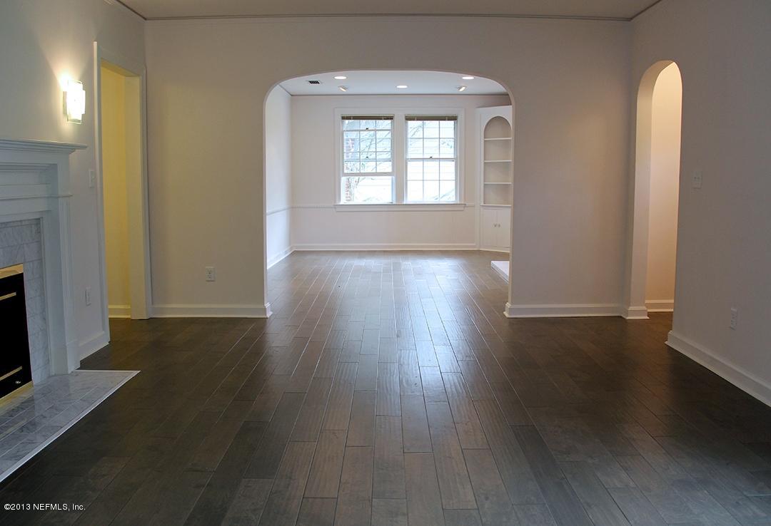 1327 Pinetree Road Jacksonville, FL 32207 - Photo 2 of 17 IMG_6029