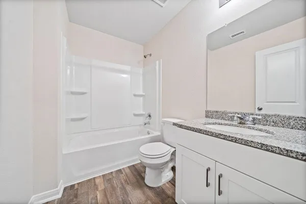 $1,895 | 103 Bering Drive, Huntsville, TX 77320