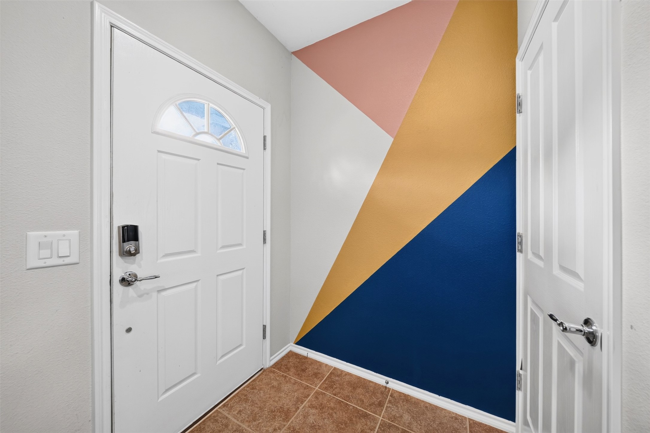 13600 Breton Ridge Street, Unit 17D Houston, TX 77070 - Photo 3 of 20 Gallery Image 3