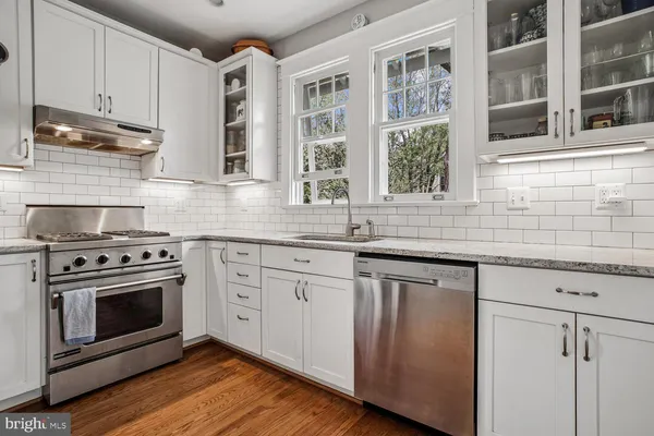 $5,750 | 2101 North Kenmore Street, Arlington, VA 22207