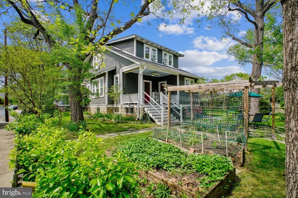 $5,750 | 2101 North Kenmore Street, Arlington, VA 22207