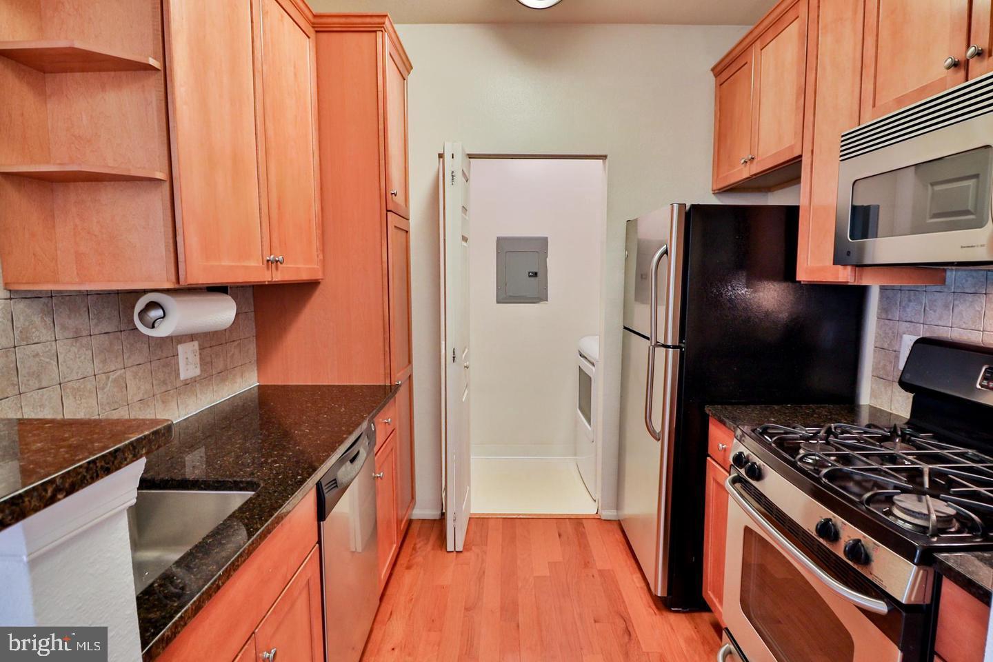 11750 Old Georgetown Road, Unit 2401 Rockville, MD 20852 - Photo 6 of 15