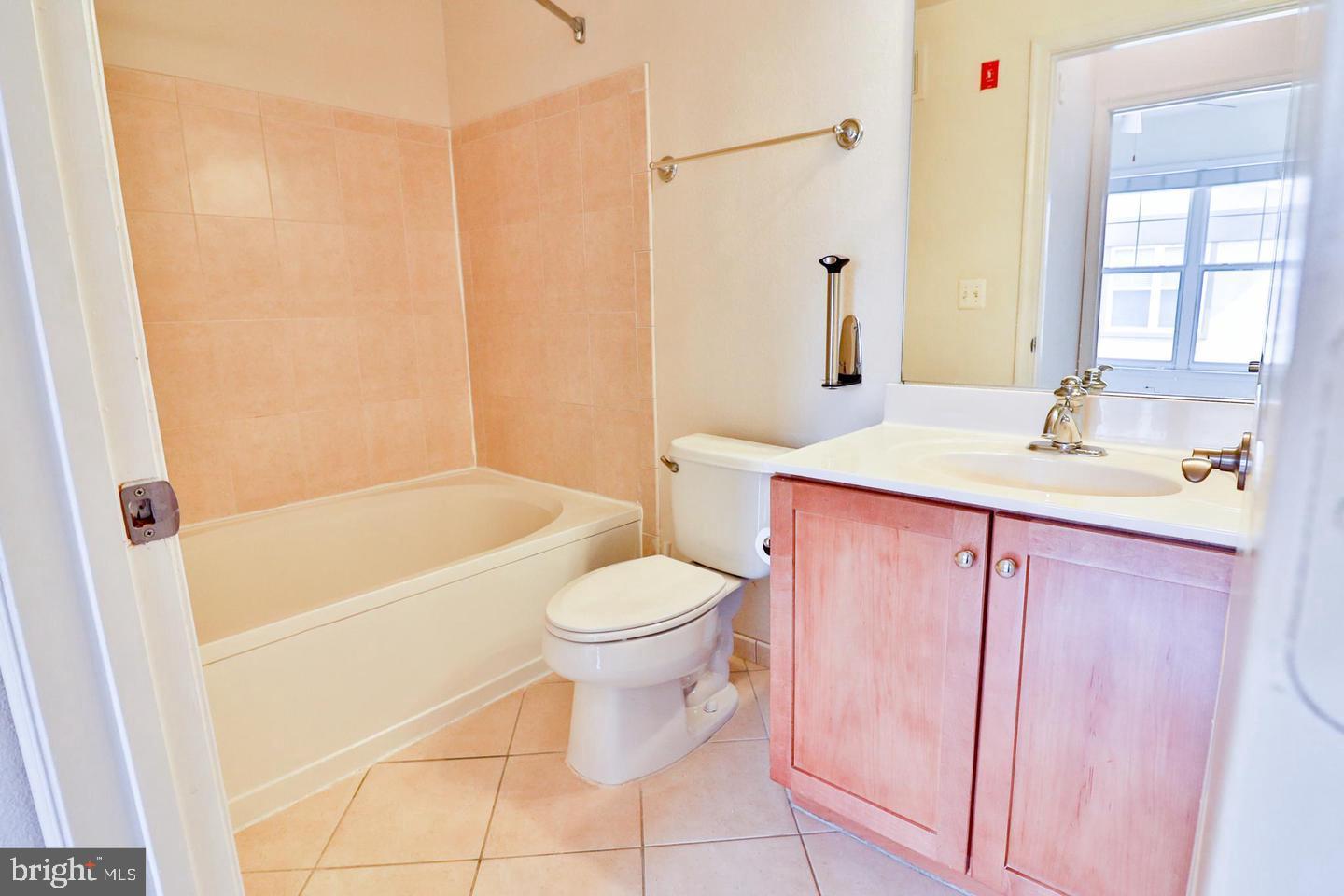 11750 Old Georgetown Road, Unit 2401 Rockville, MD 20852 - Photo 9 of 15