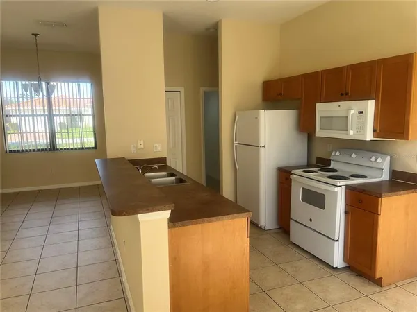 $219,900 | 404 Cinnamon Drive, Kissimmee, FL 34759