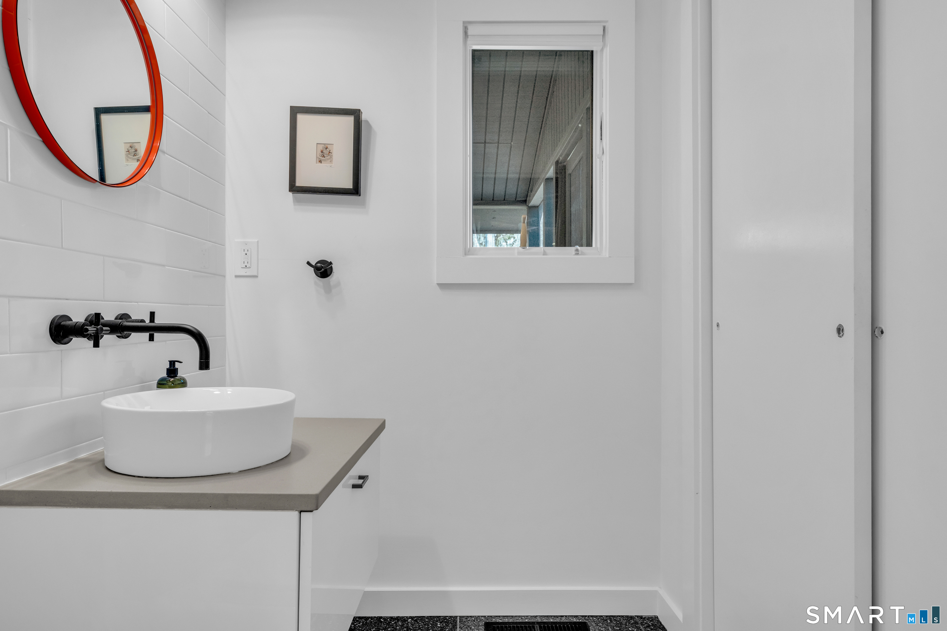 401 3 Corners Road Guilford, CT 06437 - Photo 17 of 39