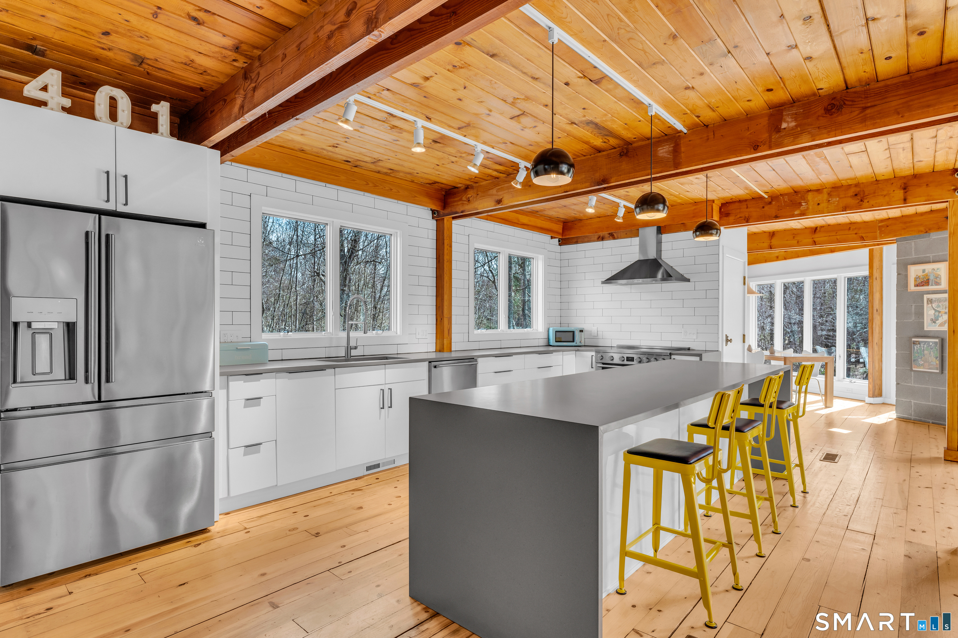 401 3 Corners Road Guilford, CT 06437 - Photo 6 of 39