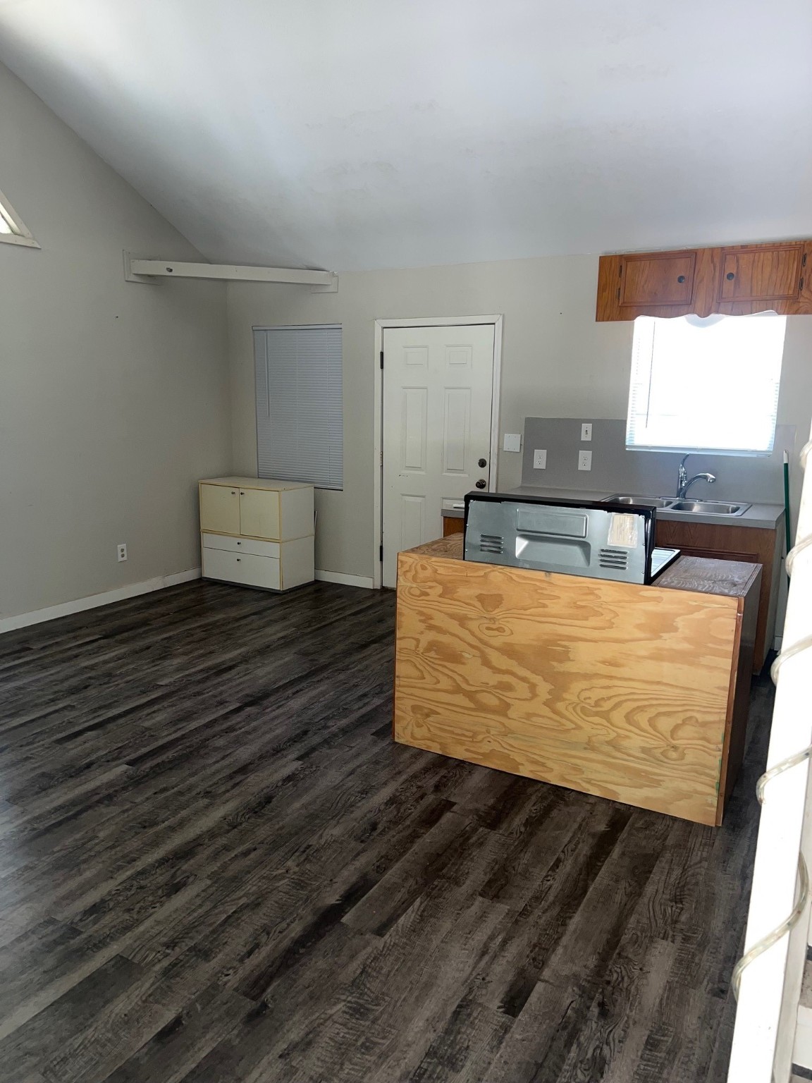 400 Carson Roberson Road Livingston, TX 77351 - Photo 8 of 10 a living room with wooden floor