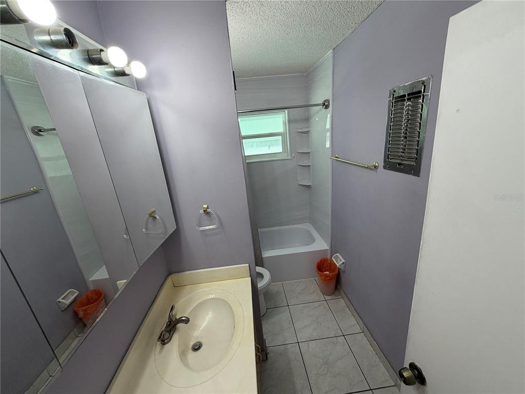 14850 Southwest 297th Street Homestead, FL 33033 - Photo 15 of 38