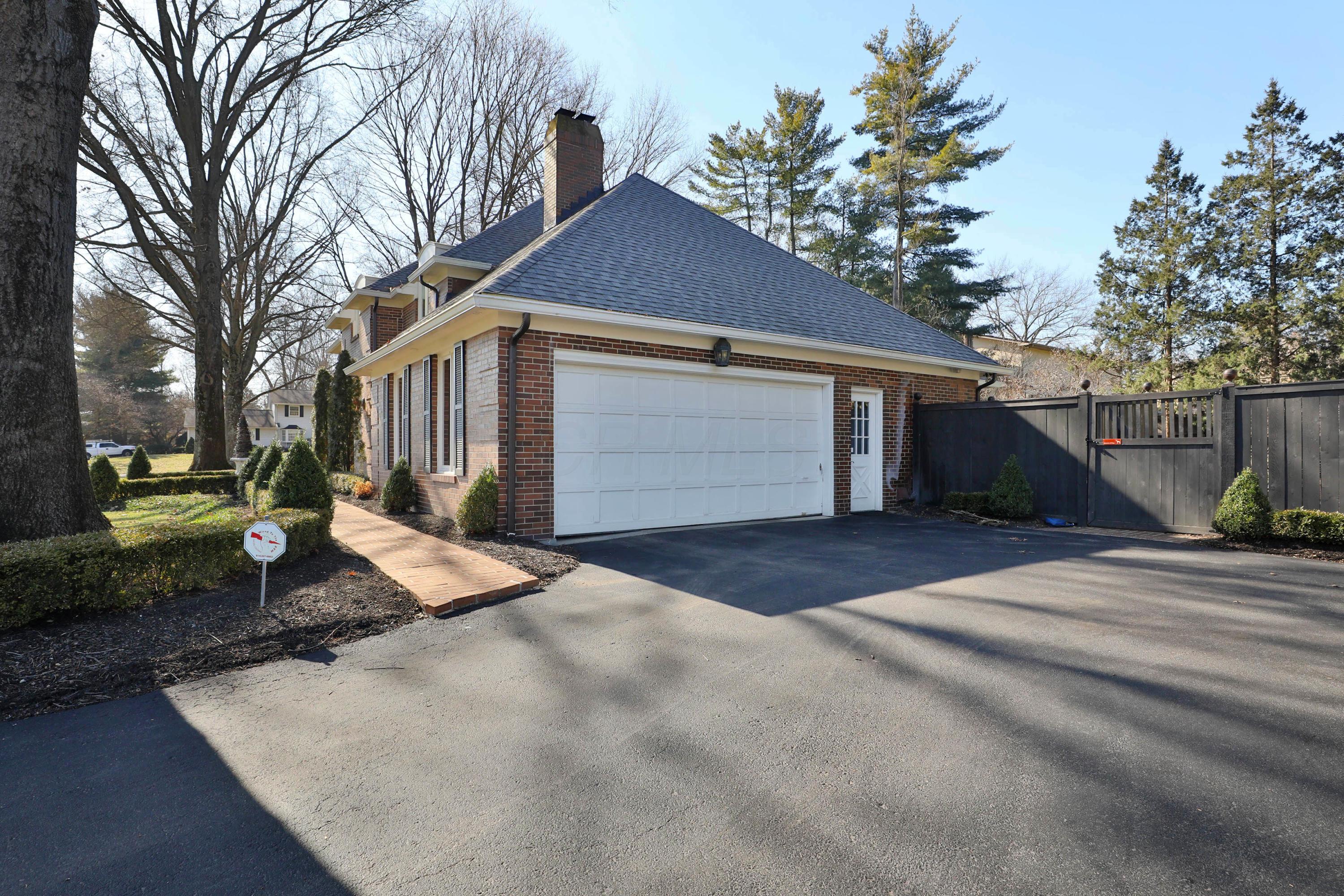 685 Old Farm Road Columbus, OH 43213 - Photo 4 of 58 Gallery Image 4