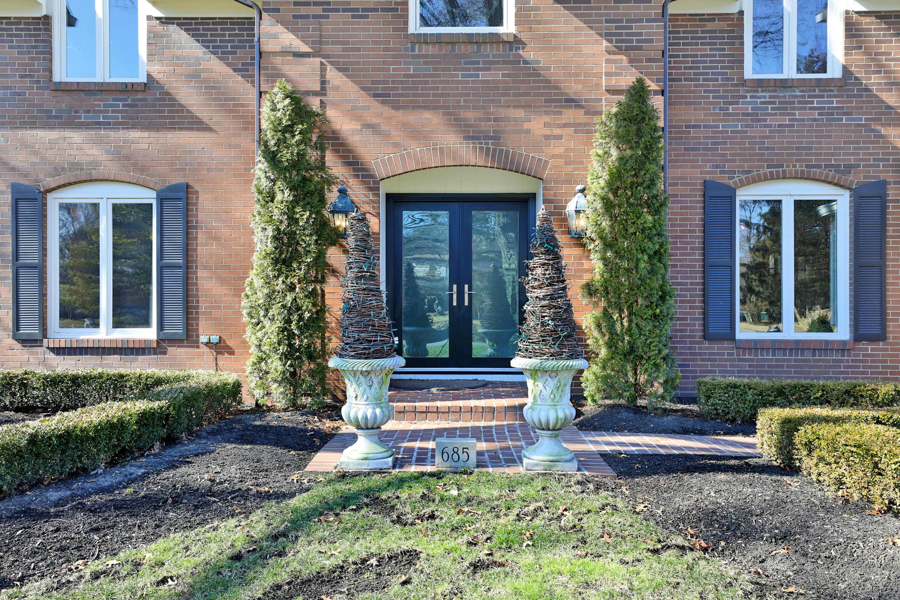 685 Old Farm Road Columbus, OH 43213 - Photo 5 of 58 Gallery Image 5