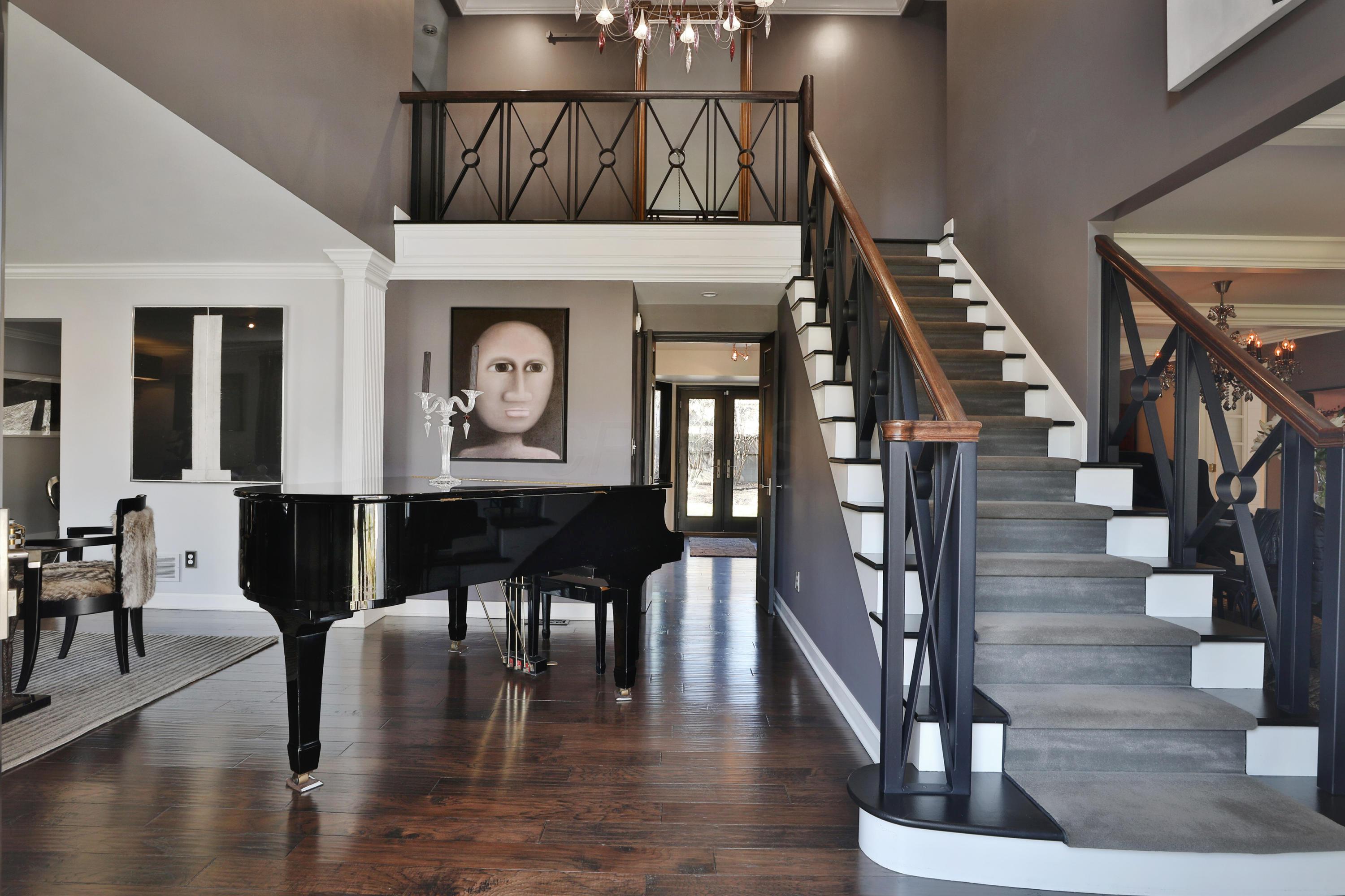 685 Old Farm Road Columbus, OH 43213 - Photo 6 of 58 Gallery Image 6