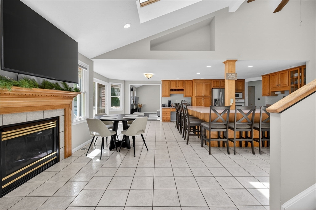 40 Anthony Road Tewksbury, MA 01876 - Photo 8 of 42 Gallery Image 8