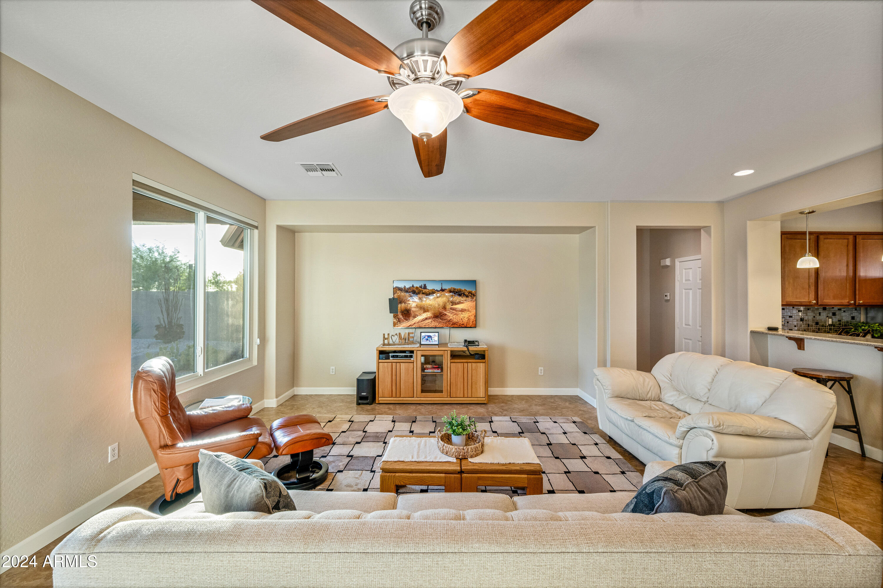 16495 West Almeria Road Goodyear, AZ 85395 - Photo 13 of 62 _DSC0639