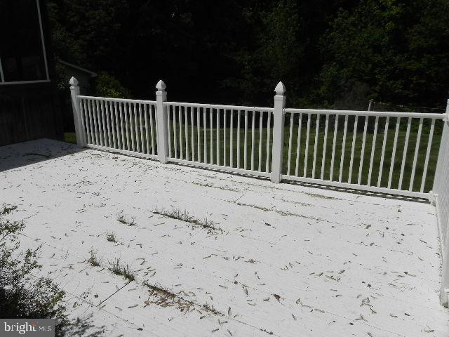 1489 Williams Farm Road King George, VA 22485 - Photo 26 of 33 Rear deck