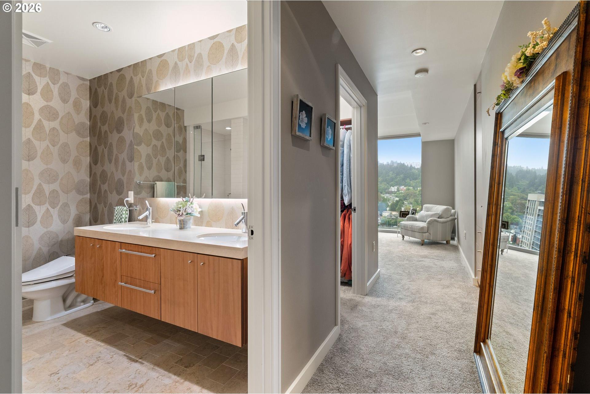841 Southwest Gaines Street, Unit 2000 Portland, OR 97239 - Photo 27 of 36 Gallery Image 27