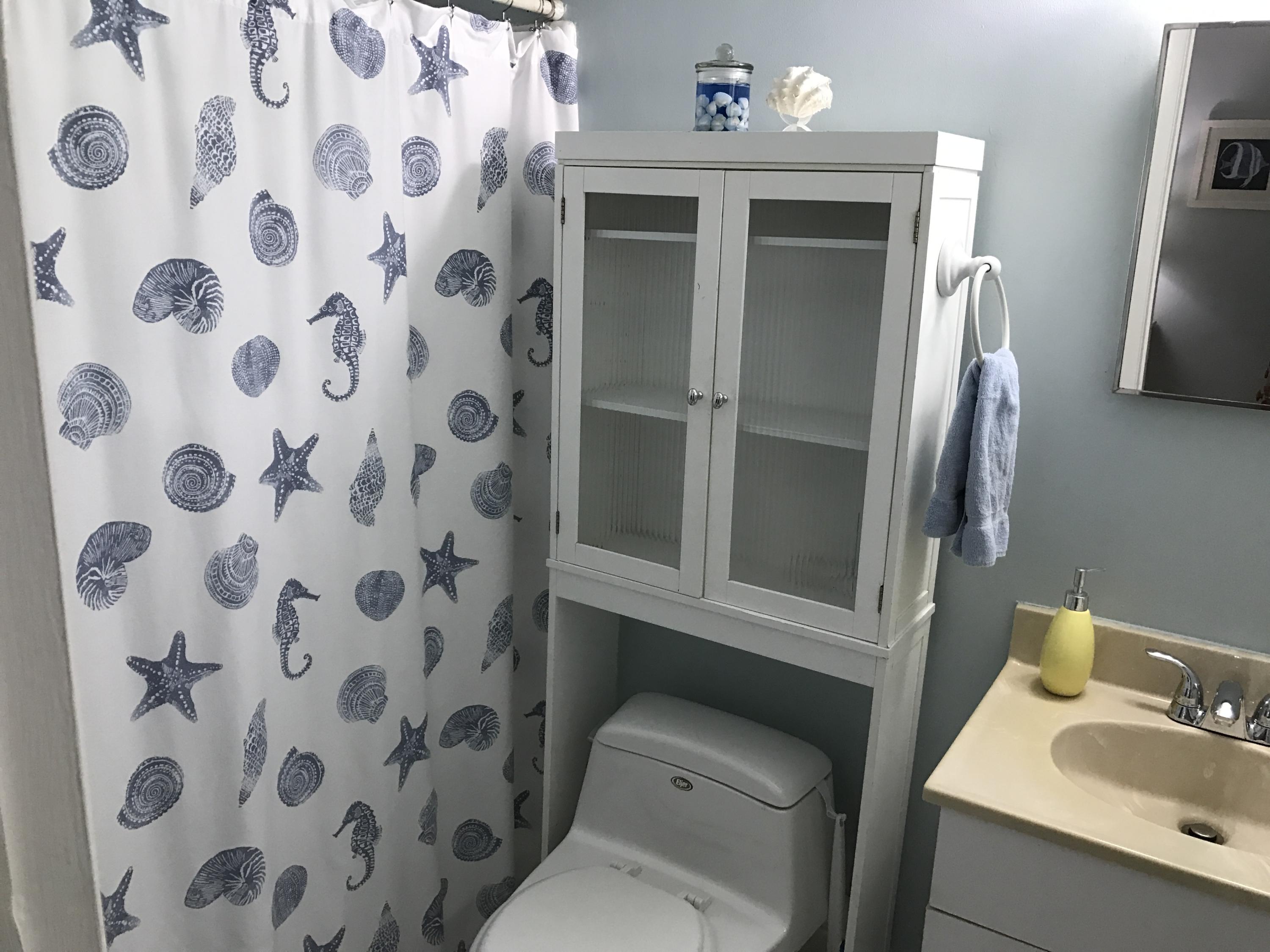 315 Pineview Road Jupiter, FL 33469 - Photo 30 of 42 Master Bath