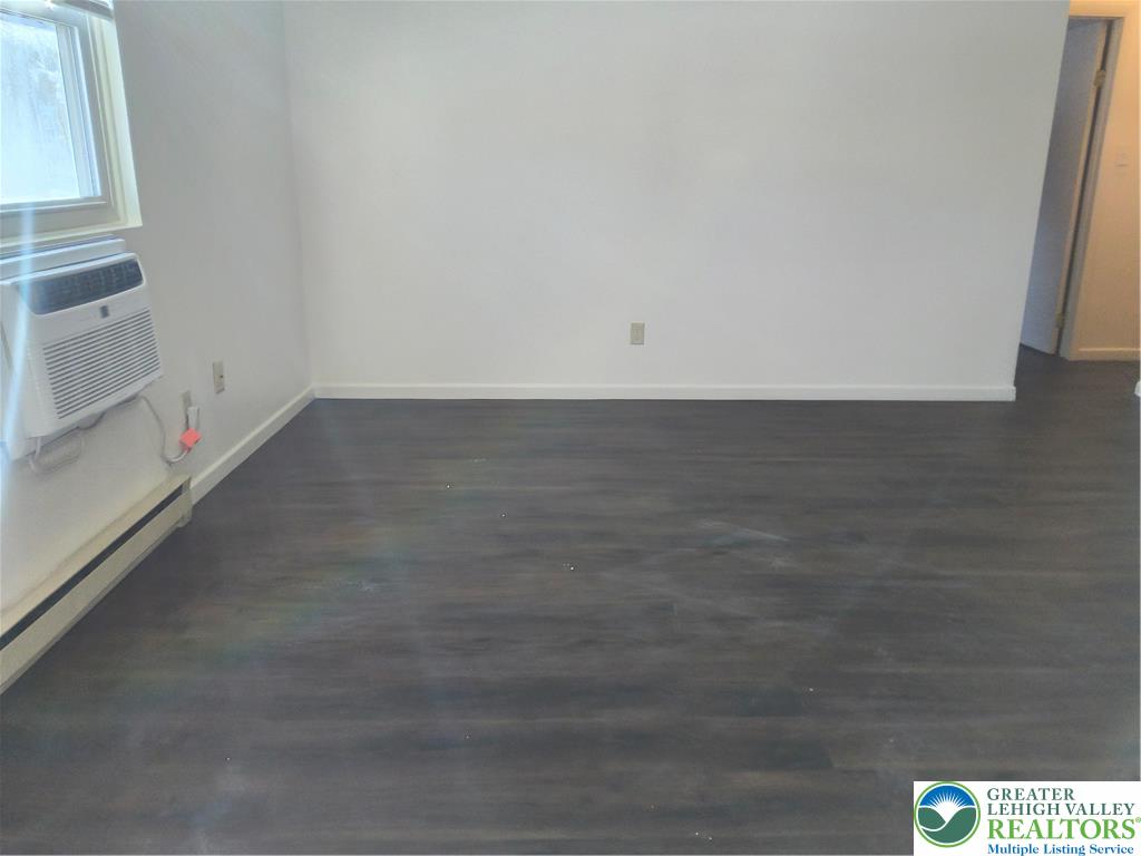 802 West Berwick Street Easton, PA 18042 - Photo 10 of 54 a view of an empty room