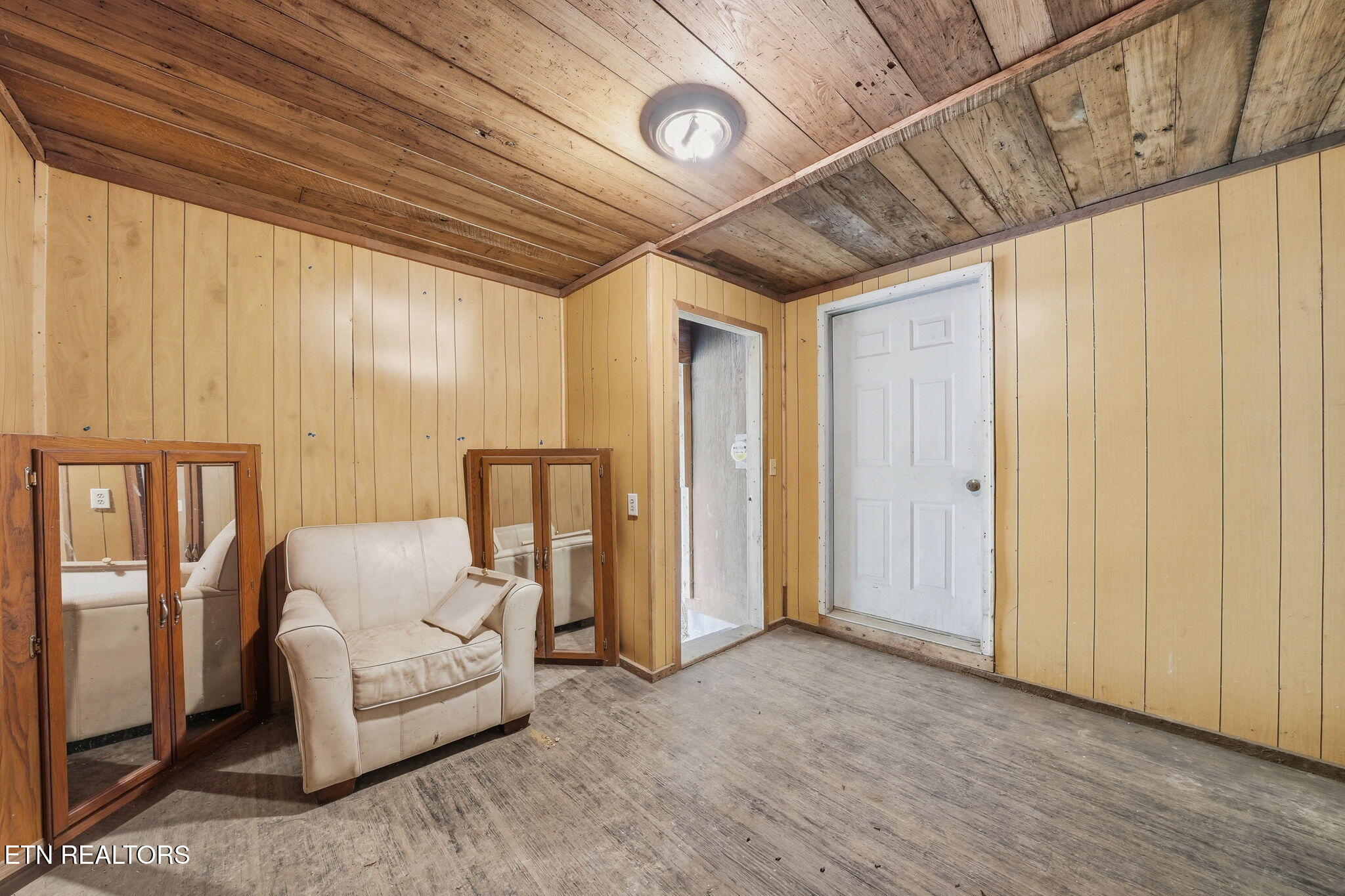 933 Hubert Taylor Road Mountain City, TN 37683 - Photo 19 of 26 14-web-or-mls-933 Hubert Taylor Rd-21