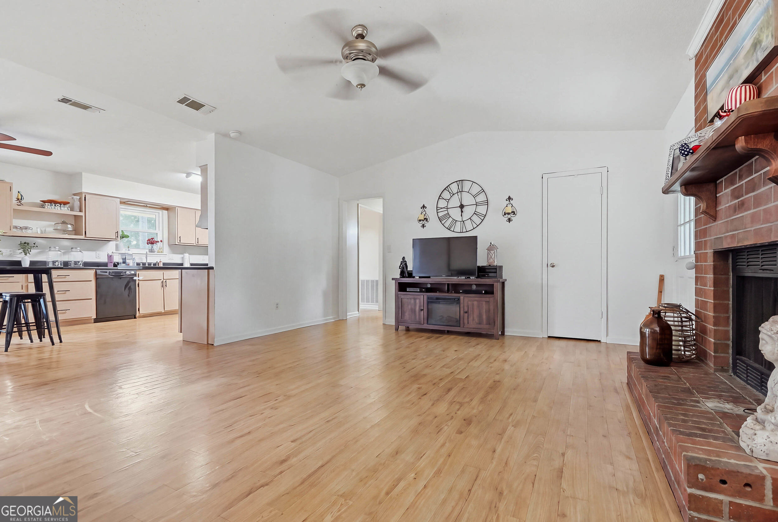 231 Dunaway Drive Albany, GA 31721 - Photo 5 of 52 Gallery Image 5