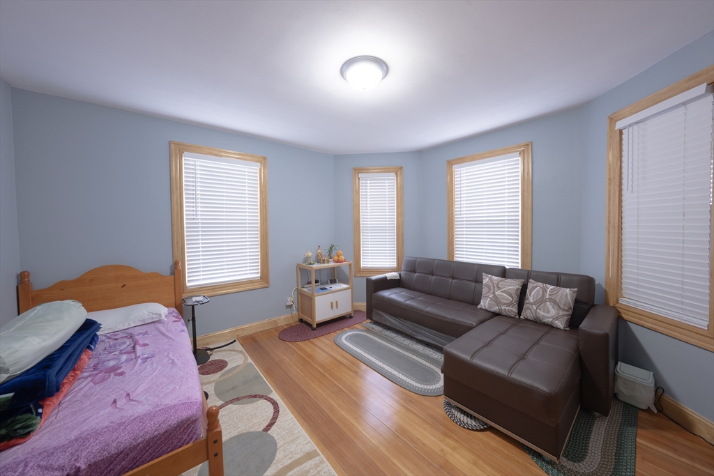 162 Glendale Road Quincy, MA 02169 - Photo 10 of 14