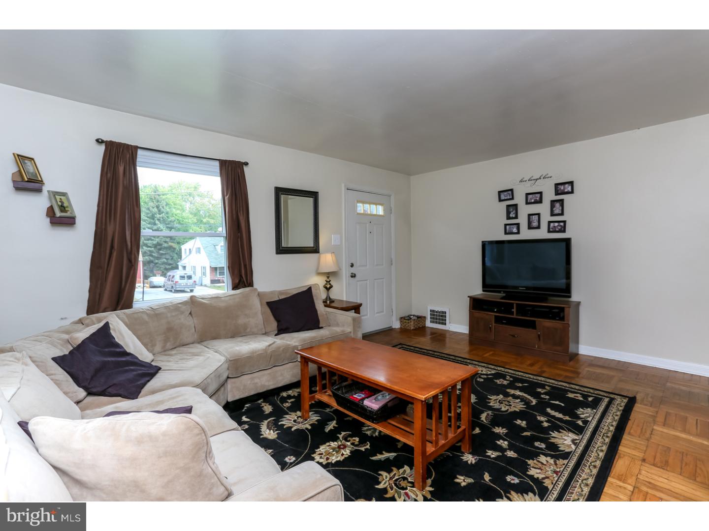 17 Spring Street Media, PA 19063 - Photo 4 of 25 Living Room