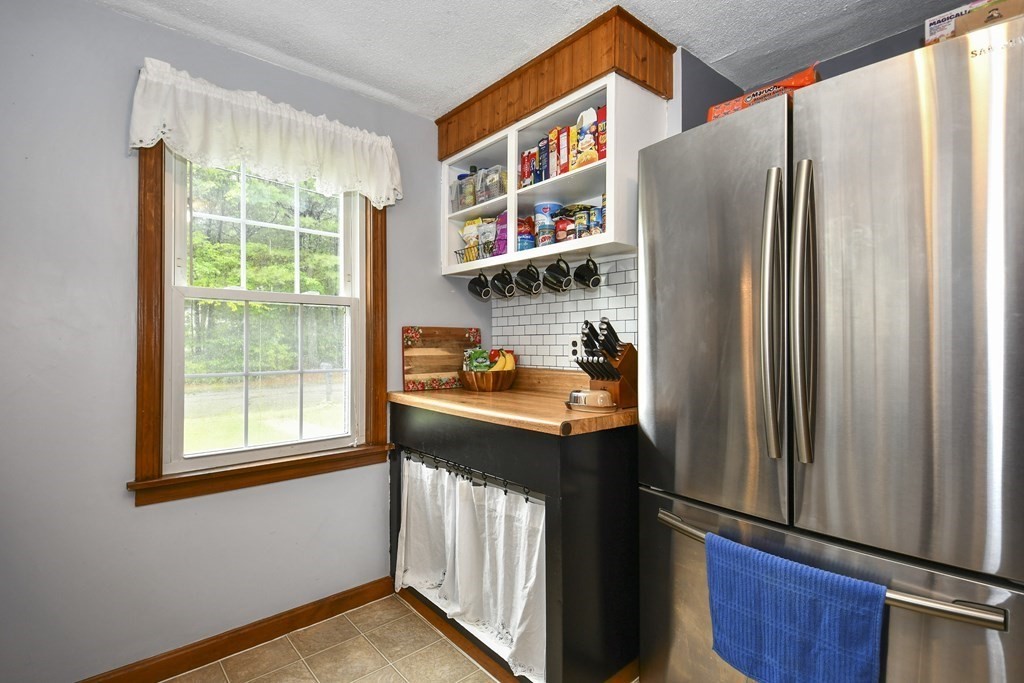 19 Ridge Street Westminster, MA 01473 - Photo 13 of 31 Gallery Image 13