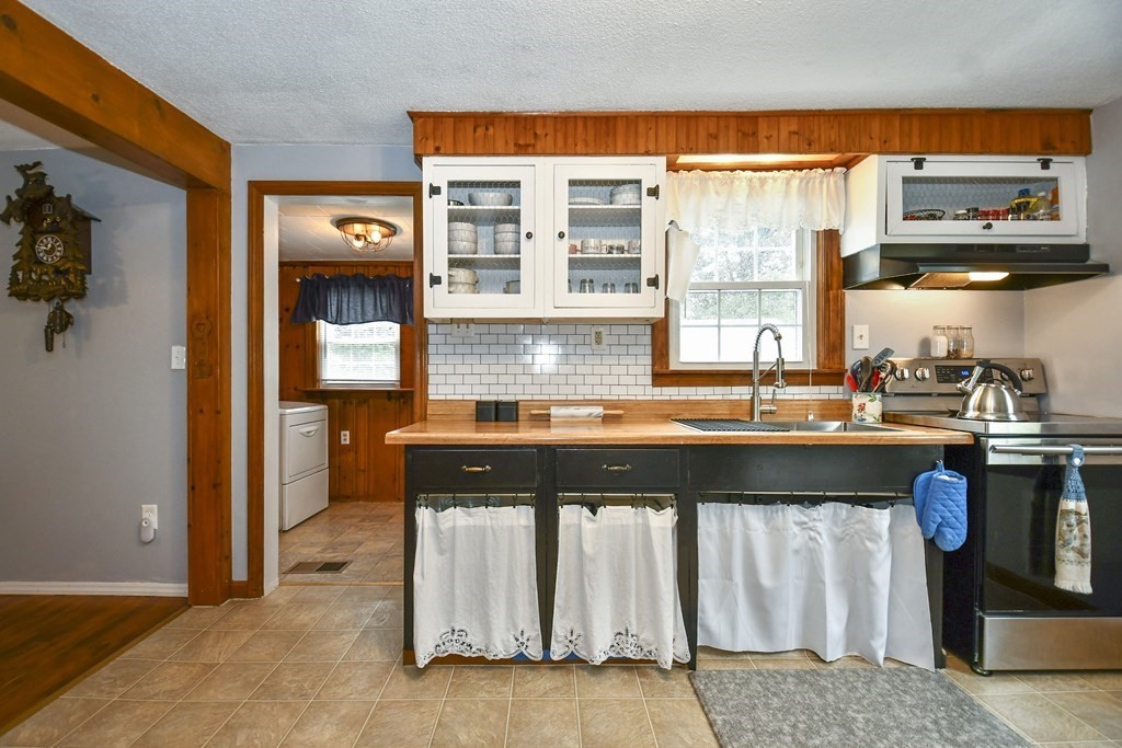 19 Ridge Street Westminster, MA 01473 - Photo 14 of 31 Gallery Image 14
