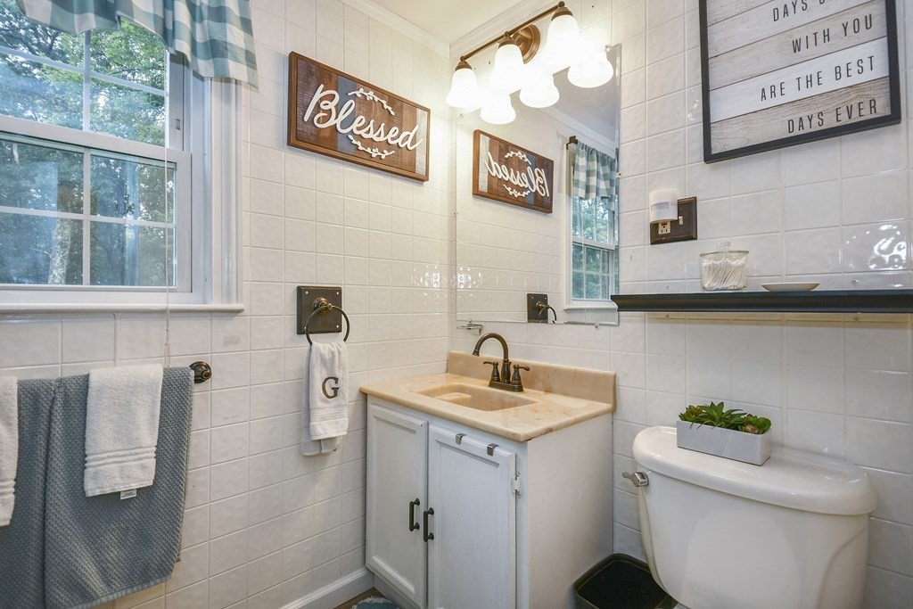 19 Ridge Street Westminster, MA 01473 - Photo 16 of 31 Gallery Image 16