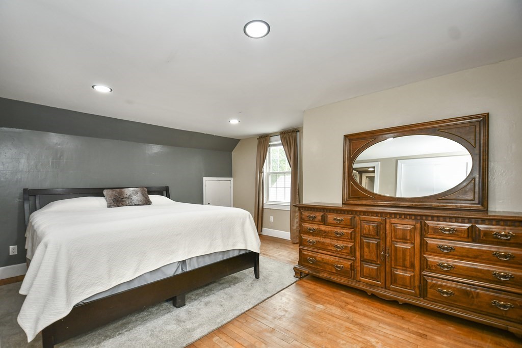 19 Ridge Street Westminster, MA 01473 - Photo 17 of 31 Gallery Image 17