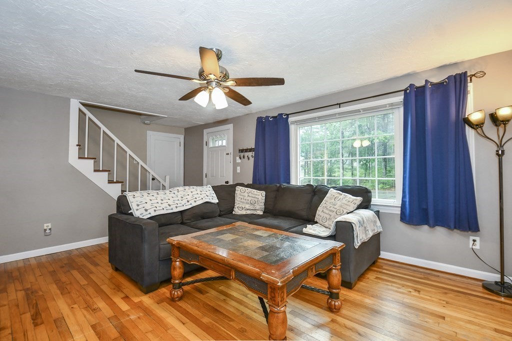 19 Ridge Street Westminster, MA 01473 - Photo 5 of 31 Gallery Image 5