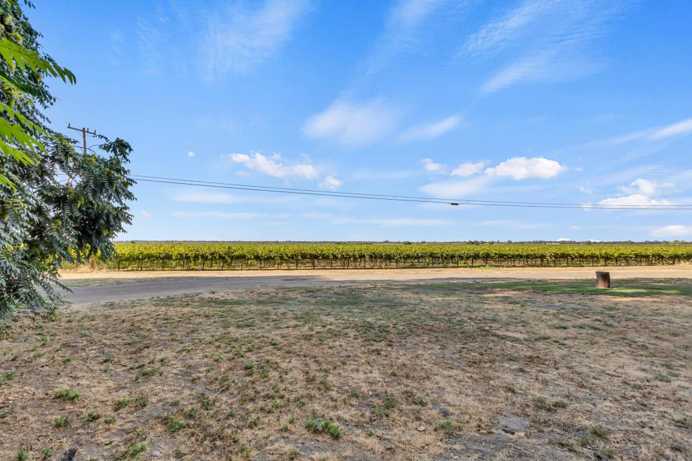 53140 South River Road Clarksburg, CA 95612 - Photo 42 of 66 a view of a tennis court