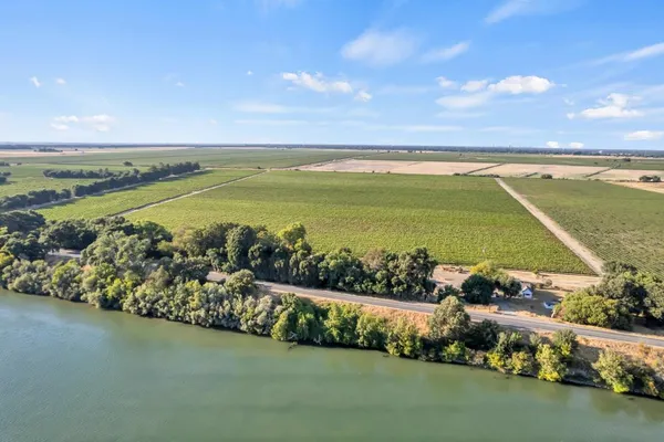 $1,870,000 | 53140 South River Road, Clarksburg, CA 95612