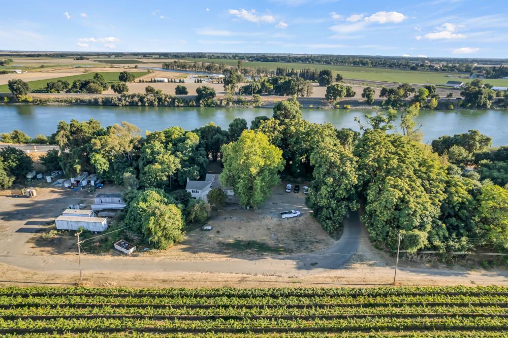 53140 South River Road Clarksburg, CA 95612 - Photo 59 of 66 a view of a lake with a city view