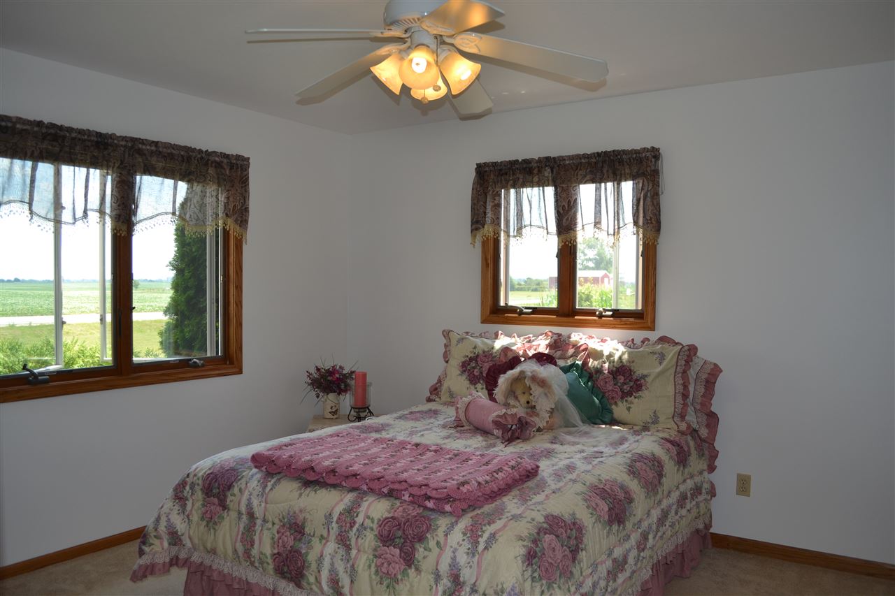 6840 South Summerton Road Shepherd, MI 48883 - Photo 19 of 44 1836471-18.JPG