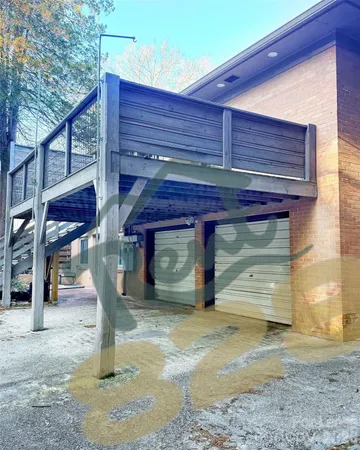 $1,800 | 1045 Mountain View Street, Hendersonville, NC 28739