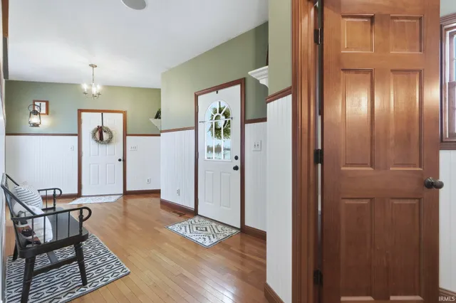 $550,000 | 1626 East Keiser Road, Columbia City, IN 46725