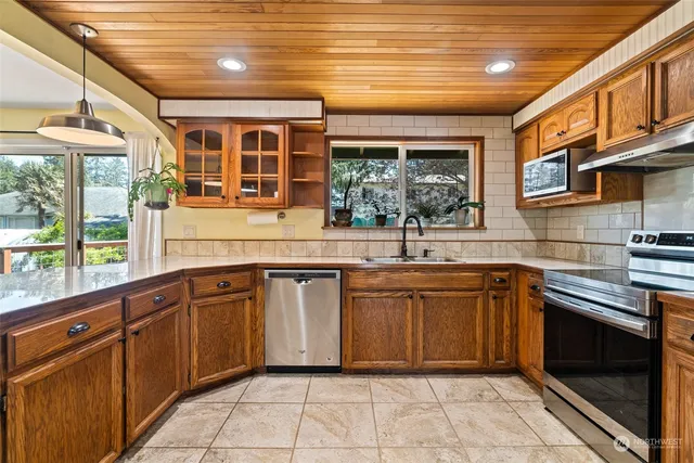 $418,600 | 902 North Baker Street, Westport, WA 98595