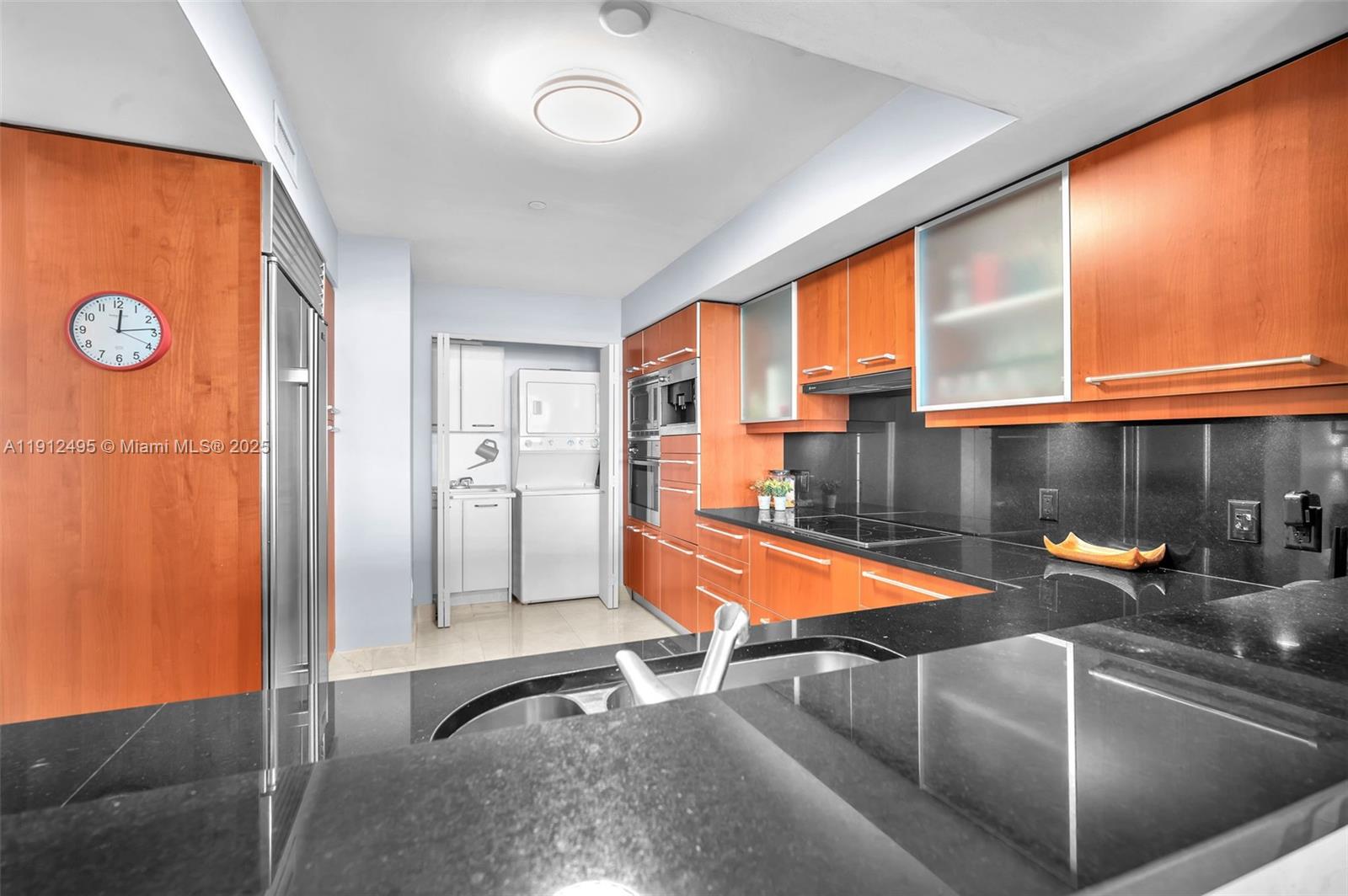 1331 Brickell Bay Drive, Unit 3609 Miami, FL 33131 - Photo 31 of 35 a room with gym equipment