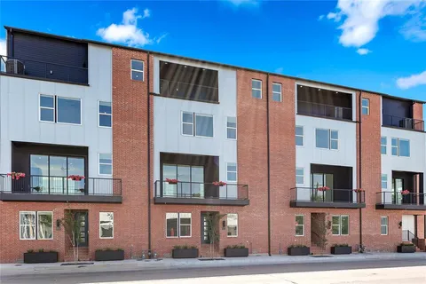 $684,900 | 203 Carroll Street, Fort Worth, TX 76107