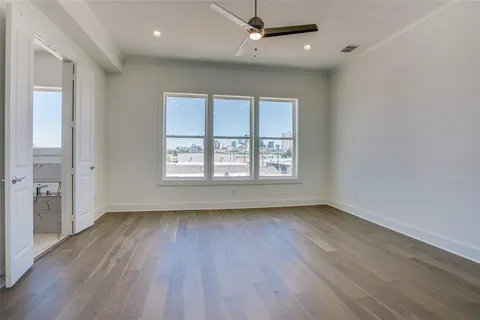 $684,900 | 203 Carroll Street, Fort Worth, TX 76107